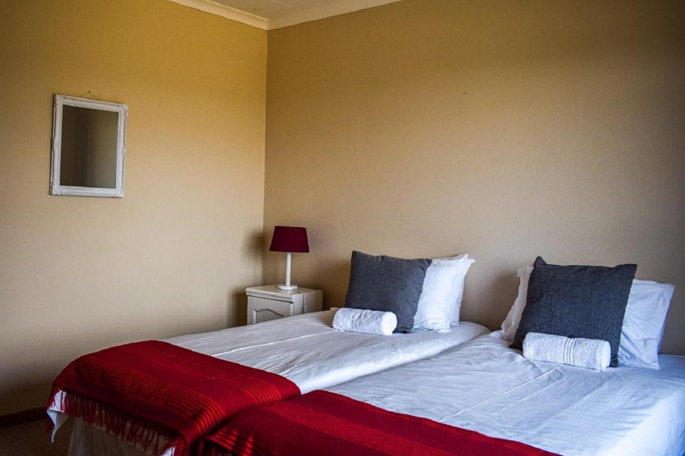 Apartamento Berryfields Dullstroom Exterior foto
