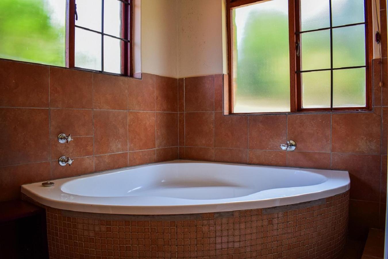 Apartamento Berryfields Dullstroom Exterior foto